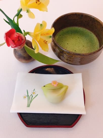 月と花 Japanese Tea ceremony salon
